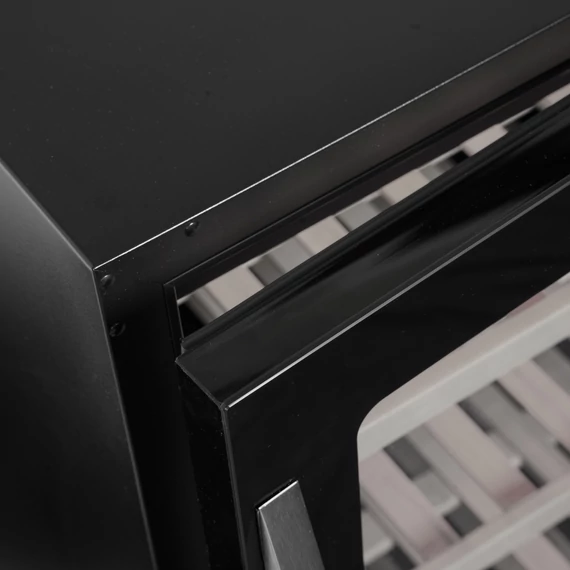 Borhűtő – 131 L – fekete